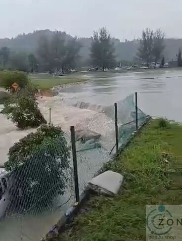 Banjir Kilat di Taman Seri Alam: Kolam Takungan Pecah