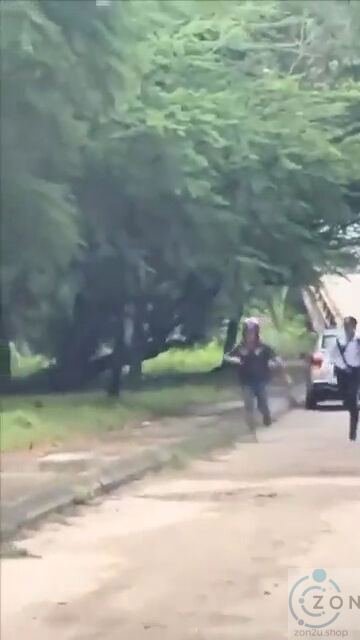 Cabut Lari Tinggalkan Motosikal di Sekatan Jalan Raya (SJR)